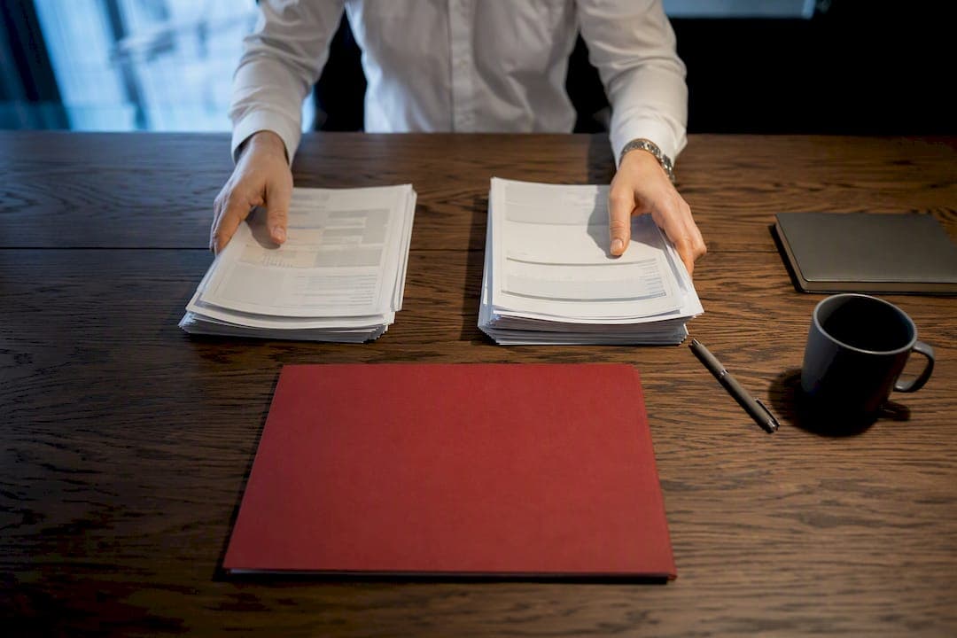 EBITDA vs SDE: Close Valuation Gaps for Sellers Under $5M